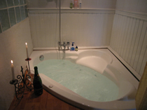 The "Balneo Therapie" whirlpool bath